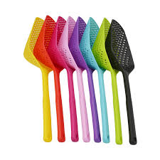 Durable Scoop Colander